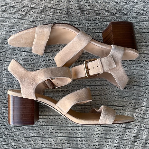 J Crew Three Strap Stacked Heel Sandals in Suede Pale Mocha Size 9 - Picture 5 of 12